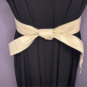 Vintage 70’s 80’s leather Cream Belt